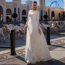 Elegant A-Line Wedding Dresses Scoop Neck Long Sleeves Lace Applique Bridal Gown