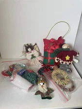 CHRISTMAS DECORATION ORNAMENTS Christmas Decor Assorted Lot