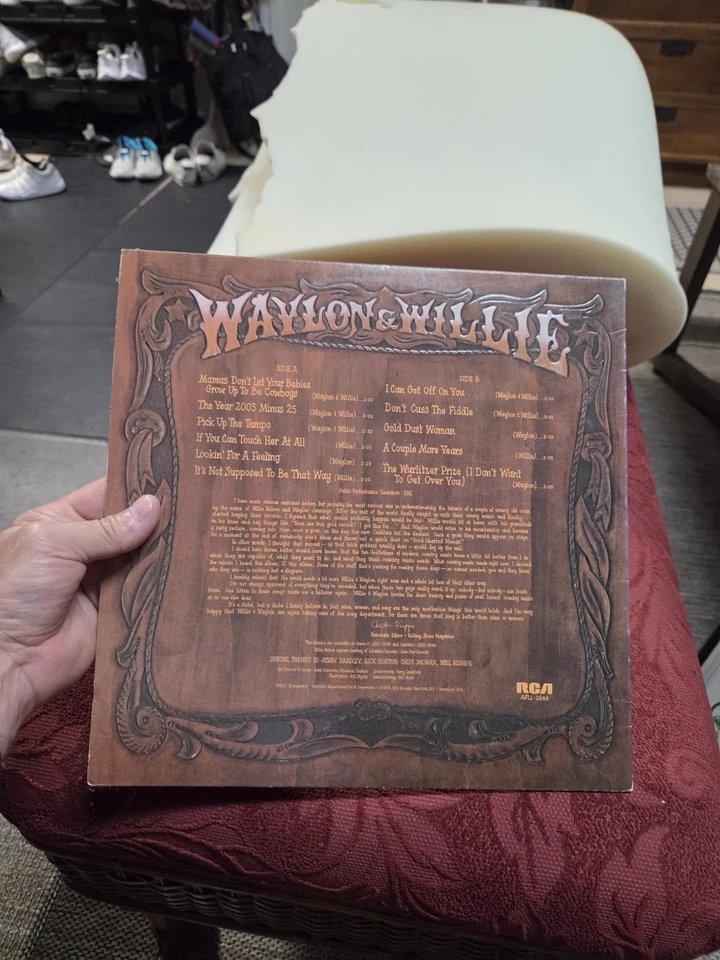 Waylon And Willie LP RCA AFL1 2686 1978 - Image 2 of 4