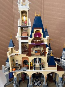 LEGO Disney: The Disney Castle (71040). Pre owned, complete with instructions.