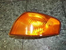 OEM 97-98 USDM Mazda Protoge BH sedan front left corner light lamp 210-61815 FL