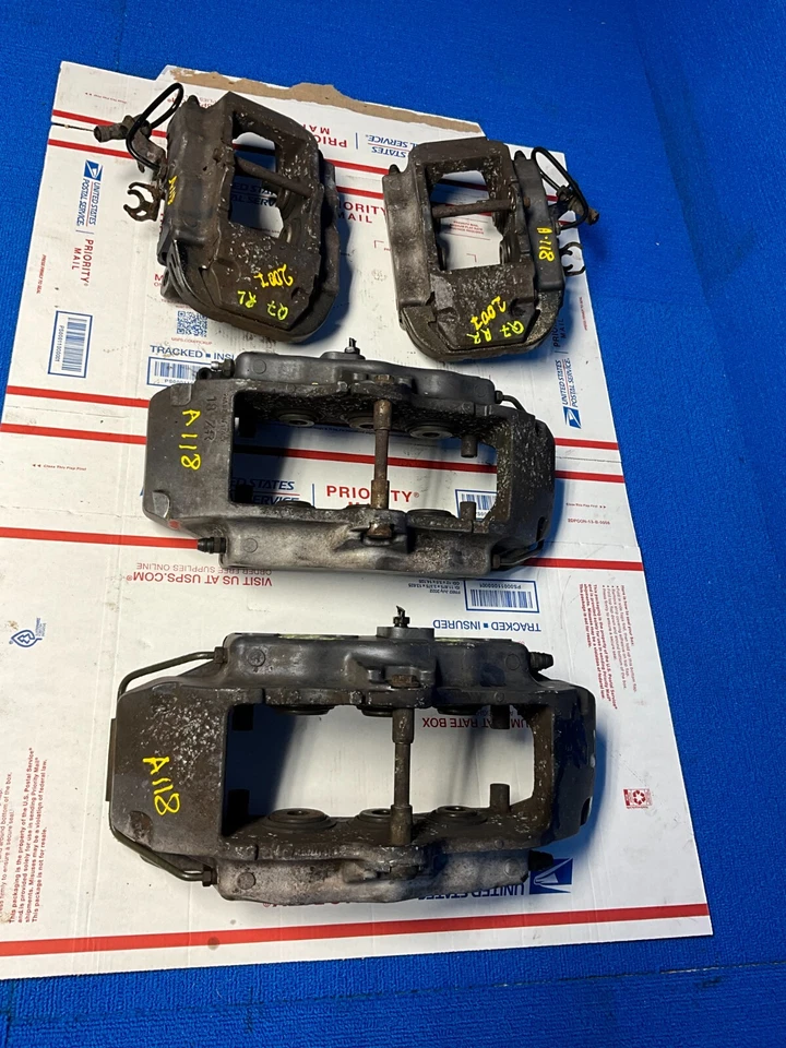 Juego de pinzas de freno delanteras y traseras AUDI Q7 QUATTRO 2007-2010 4L 3,6 L V6 gasolina 112 k OEM Foto 4 de 4