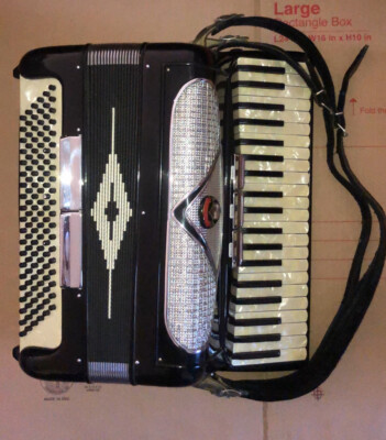RARE ALBERTO MORBIDONI CASTELFIDARDO LEONE Accordion 41 Keys | eBay
