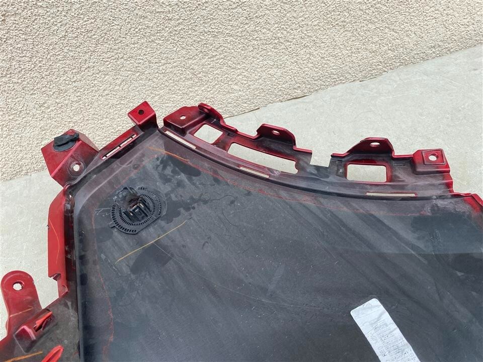 OEM 20 2021 2022 FORD ESCAPE REAR RIGHT BUMPER WITH SENSOR HOLE