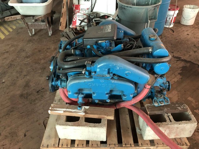 Chrysler 318 LM318BWP10-851 Marine Gas Engine Velvet Drive Transmission