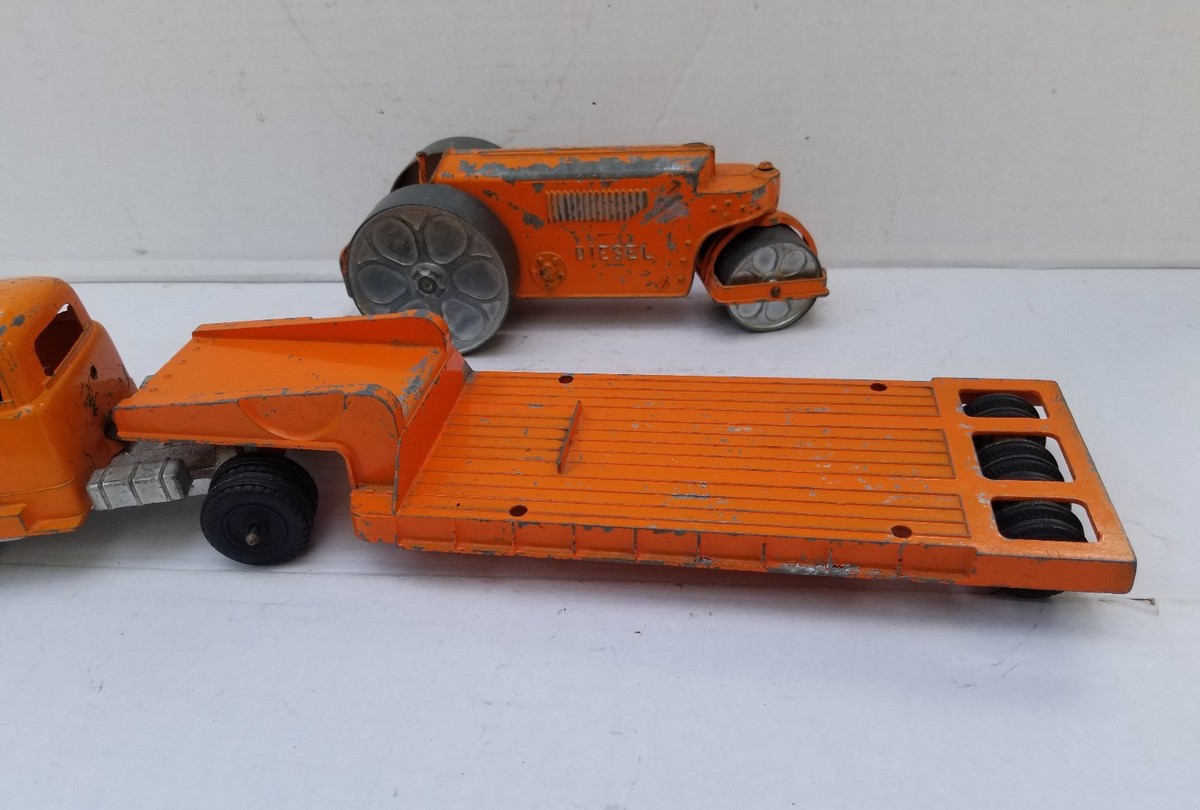 HUBLEY LOW BOY Semi Trailer and Diesel Steam Roller Orange