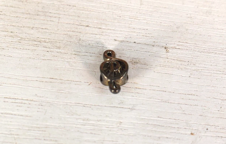 Berloque de pulseira de música vintage prata clave aguda tamanho furo 5mm - Imagem 2 de 4