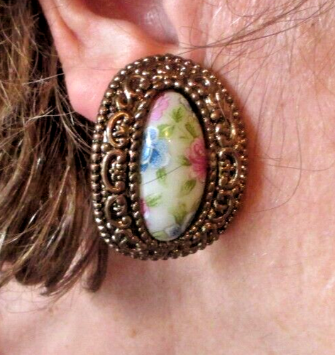 Boucles D'Oreilles Clips Vintage En Vieil Argent Avec Cristaux Et Saphir - Bijou Ancien - Occasion Parfait État