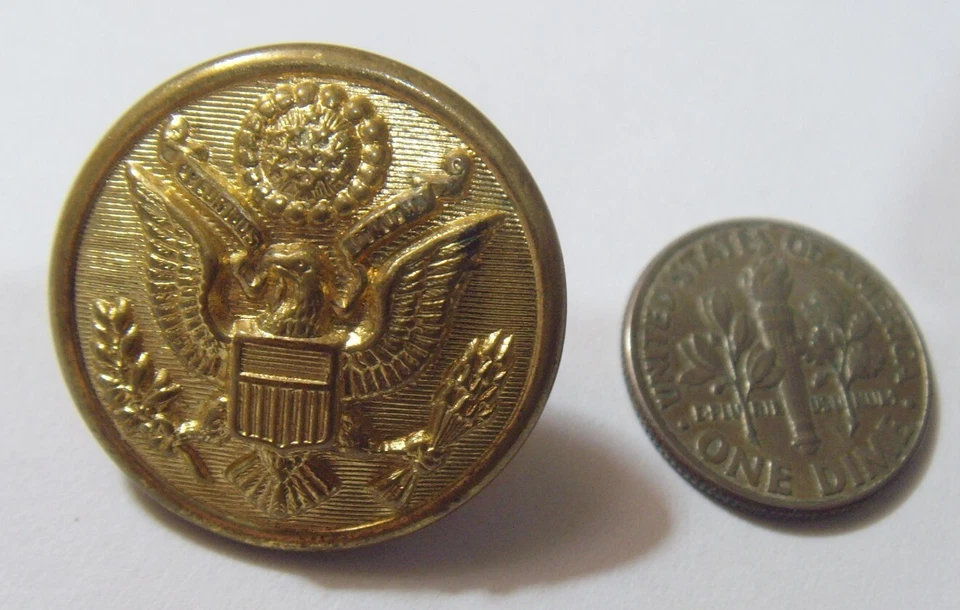 Antique 24 mm collector button gold tone metal America Great seal 53452 - Image 3 of 3