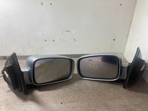 KIA SORENTO 2006 FRONT DRIVER & PASSENGER SIDES WING MIRRORS PAIR E11015753