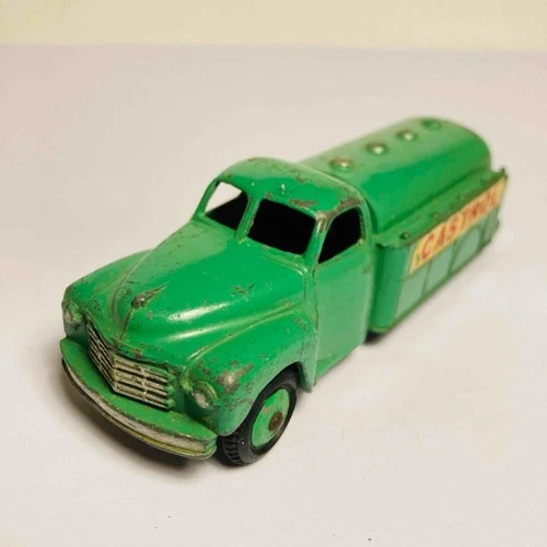 Dinky Toys #441 Studebaker Castrol Tanker - Original Vintage (ref5)