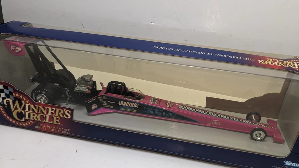 Nuevo Shirley Muldowney Kenner 1997 Top Fuel Series NHRA 1/24 DieCast Drag Racing Foto 3 de 4