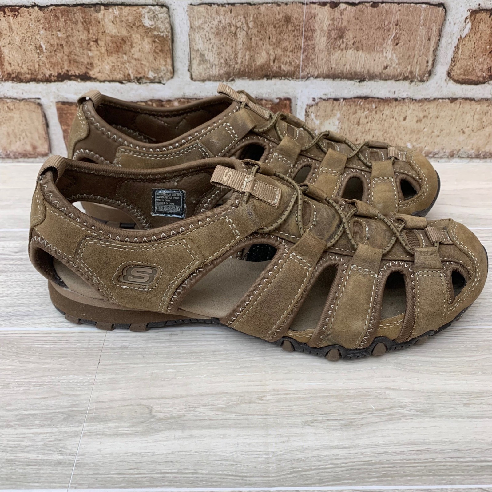 Skechers Women's Brown Leather Fisherman Sport Sandals Size 8.5
