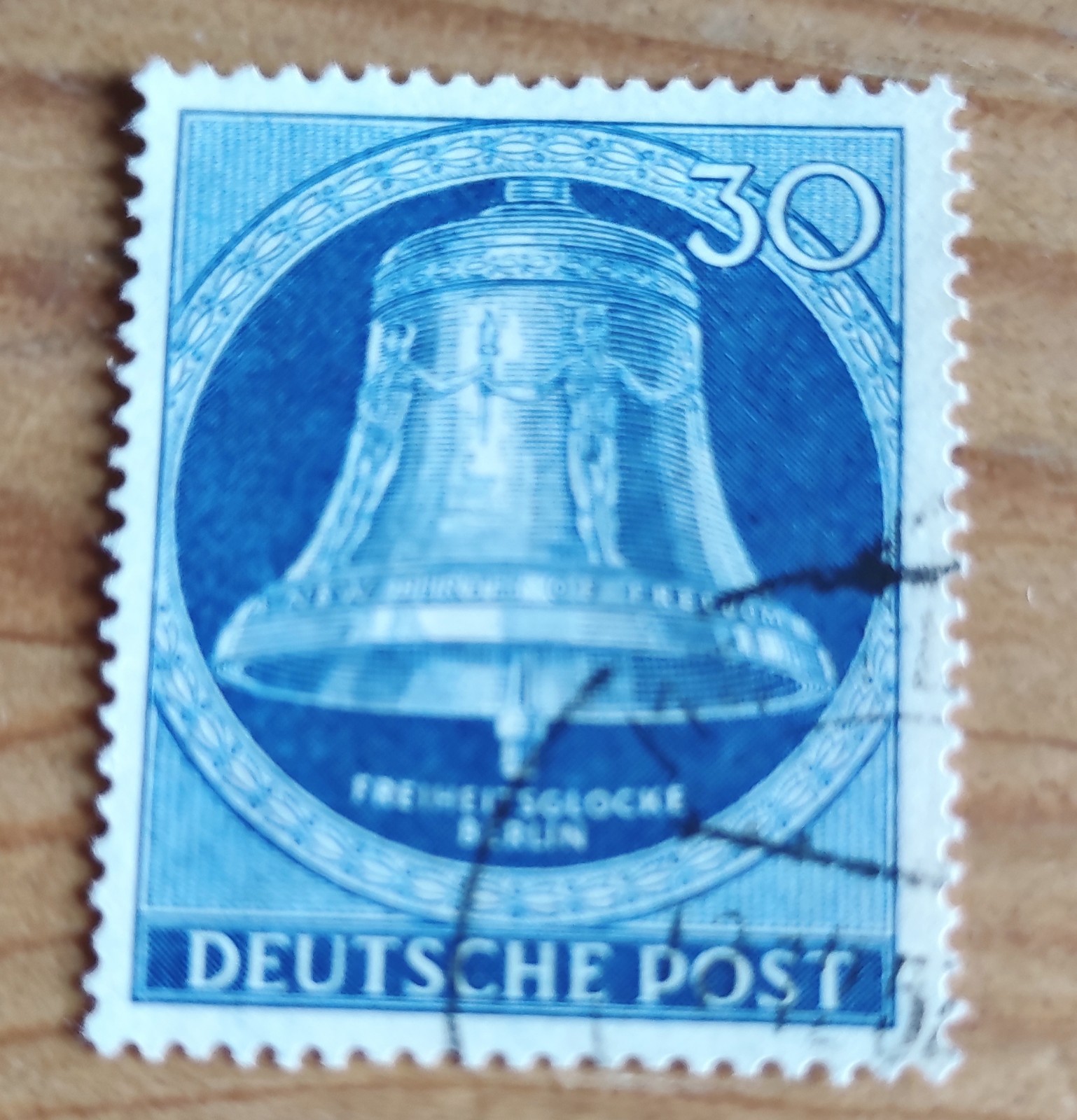Bild 1 von 2