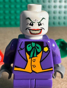 LEGO The Joker Minifigure 7888 DC Batman bat005 Authentic very nice condition!