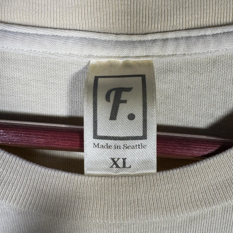 Мужская тканевая рубашка Freenote размер XL желтая с круглым вырезом карман с коротким рукавом футболка Сиэтл США - Изображение 4 из 4