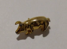 Gold Tone Hog Pig Figure Small Lapel Pin