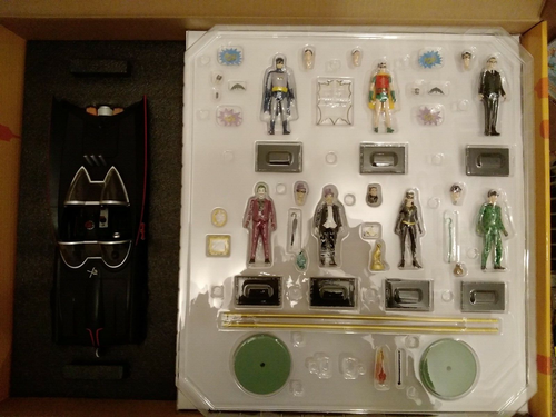Mezco Batman (1966) 5 Points Deluxe Box Set NEW Stock - Picture 12 of 14