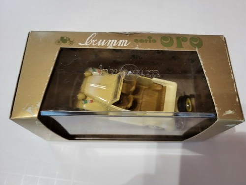 Brum R85 50S C Cabriolet 1100 HP 32 1937 1939 Fiat Die Cast 1:43 Scale Car - Picture 2 of 3