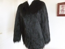 VESTE FAUSSE FOURRURE POILS LO…