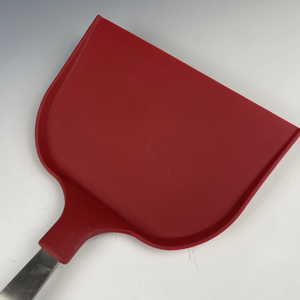 Wilton Really Big Espátula Rojo Mango Inoxidable 13” Herramienta para Hornear Galletas Foto 4 de 4