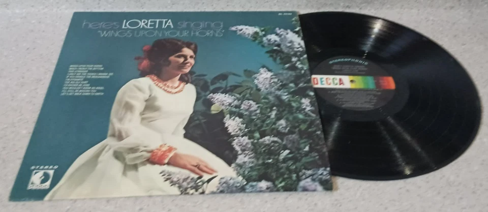Loretta Lynn Here's Loretta Singing Wings Upon Your Horns Vinyl Decca DL 75163 Foto 3 de 3