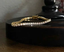 Round cut 8Ct Natural Diamond Tennis Bracelet for any occasion 14K YellowGold