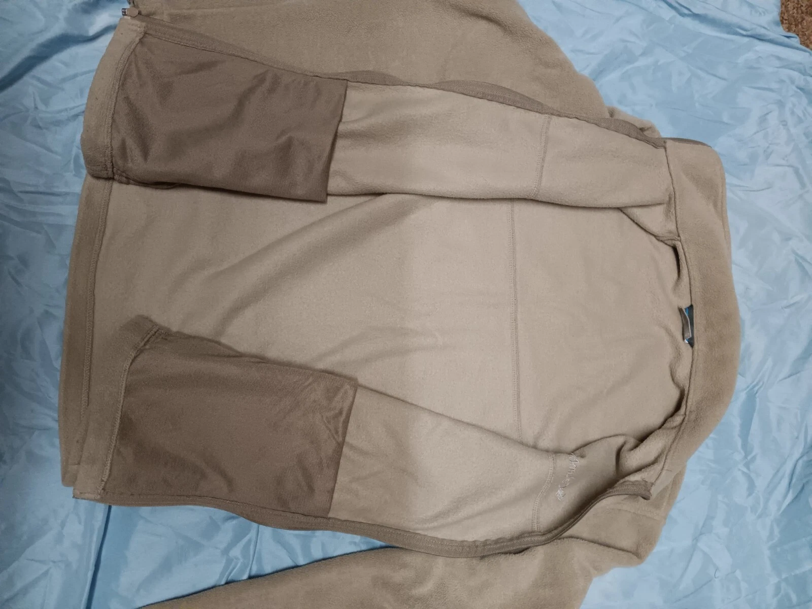 Columbia Sportswear Men's Large Fleece Jacket Beige Full Zip W/ Zip Pockets