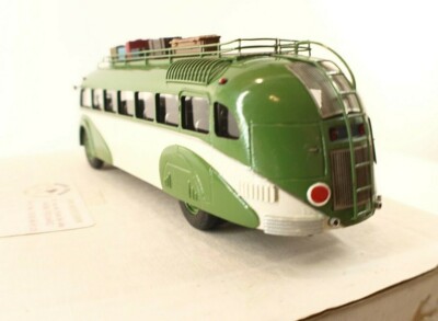 AUTOBUS ISOBLOC W847M KIT MINITRUCKS 1:50