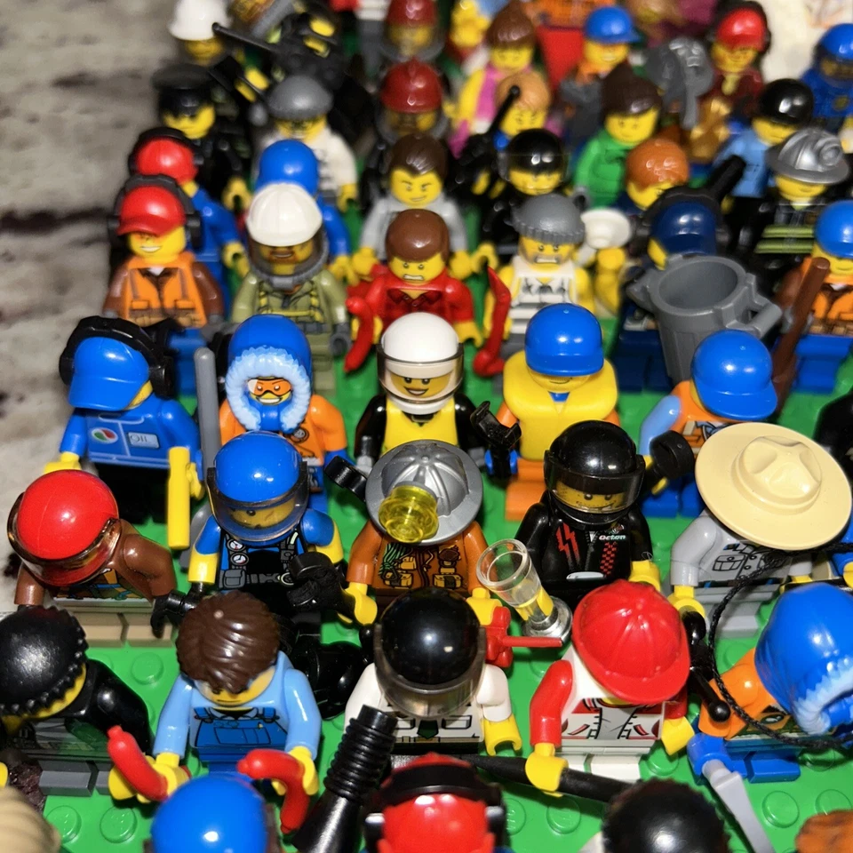乐高迷你人偶城市巨人套装 400 人物警察、人物、孩子、狗城 — 第 3/4 张图片