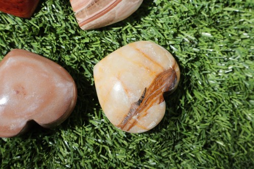 4 Piezas de Piedra de Ágata Tallada en Formas de Corazón en Varios Colores, Gritos de Sanación - Imagen 10 de 13