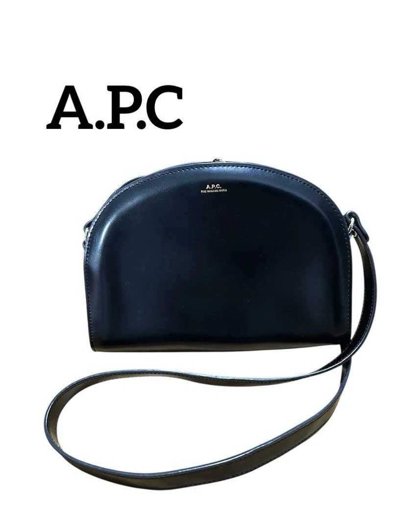 A.P.C. Borsa a tracolla nera bellissimo design facile da usare e resistente oggetti popolari