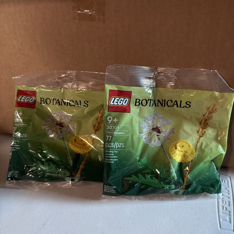 LEGO Botanicals 30701 Field Flowers Set Dandelion 77 Pcs Sealed Lot of 2 NEW