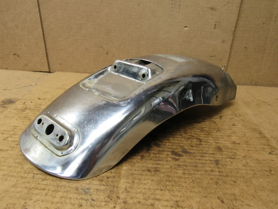 Guardabarros trasero metálico Honda CB1000c 1983 diez velocidades 80100-MG1-000 Foto 4 de 4