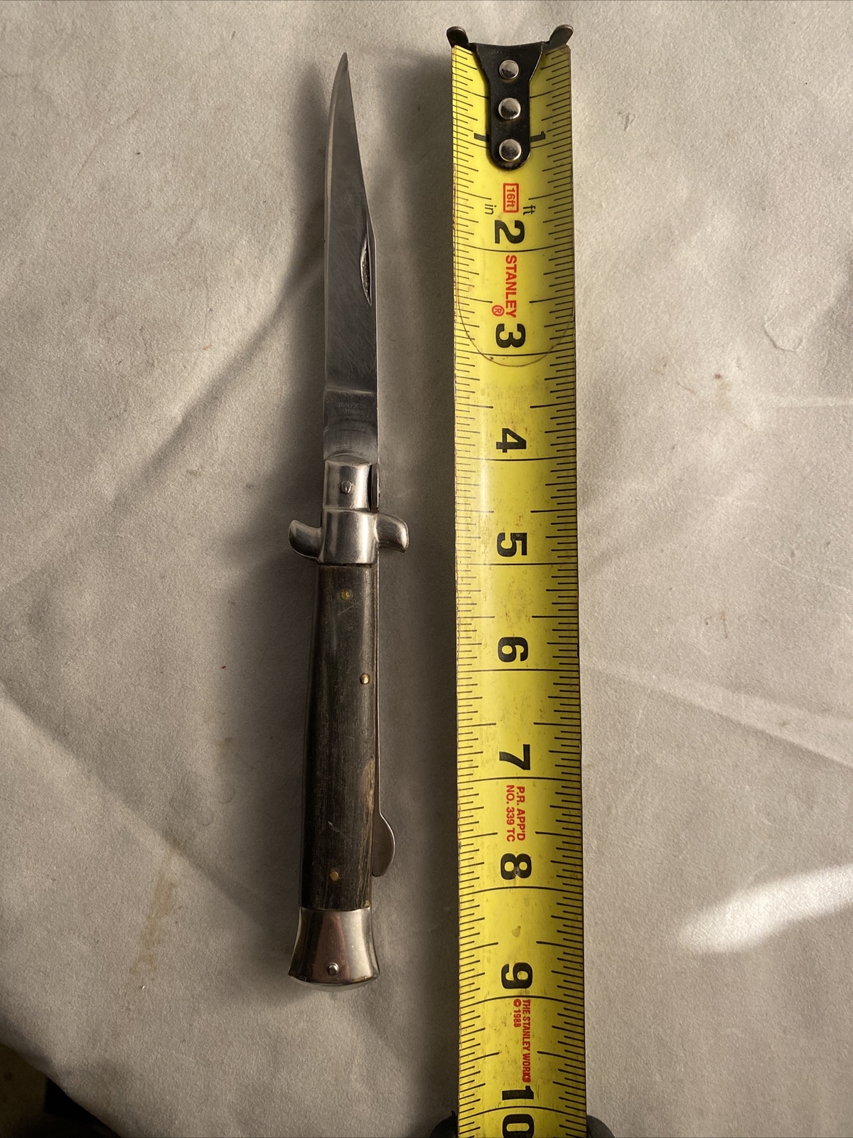 Vintage Italian Made STILETTO Knife (THIS IS NOT AN AUTO / SWITCHBLADE