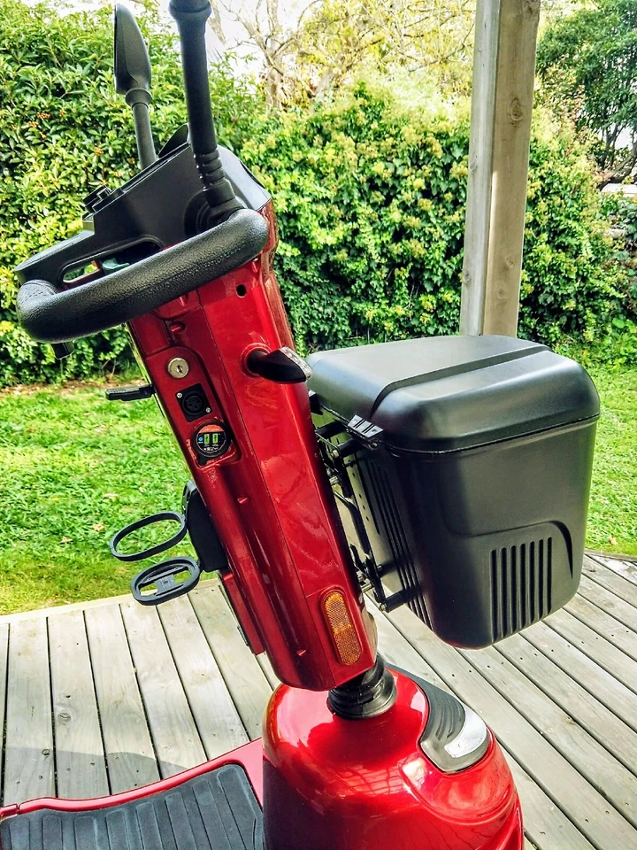 Freedom Lunar Grand Mobility Scooter - As New (NOW AT A REDUCED PRICE) - image 4 of 4