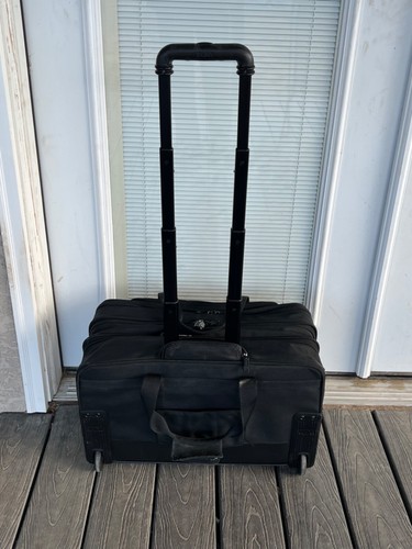 Tumi Classic Black 2 Wheel Garment 