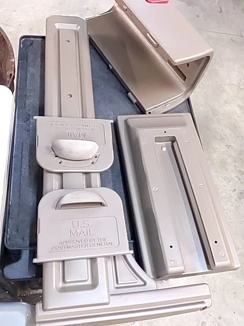 Solar Group 207107 Class Mocha Mailbox GCL10000M - Image 2 of 4