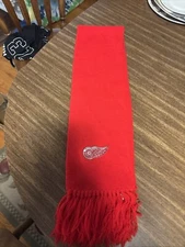 Detroit Red Wings Scarf One Size Red NHL Looks To Be New Without Tags