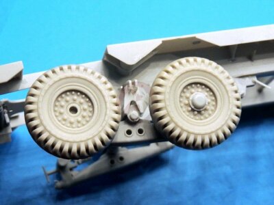 Resicast 1/35 Scammell Pioneer TRCU30 Trailer Road Wheels (8pc) (Thunder) 352415
