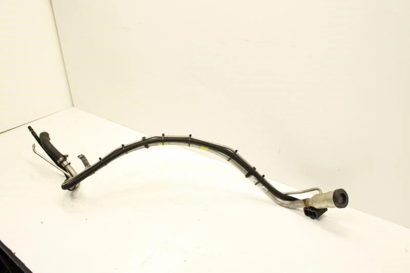 2018-2024 Buick Enclave Fuel Gas Tank Filler Neck Hose Tube Pipe 84712261 OEM - Image 3 of 4