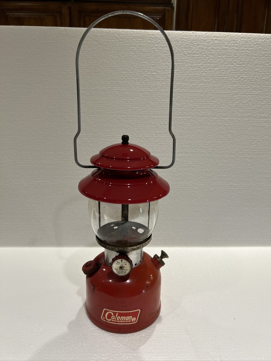 Clean Coleman Single Mantle Lantern Model 200A dated 1/66 Jan 1966