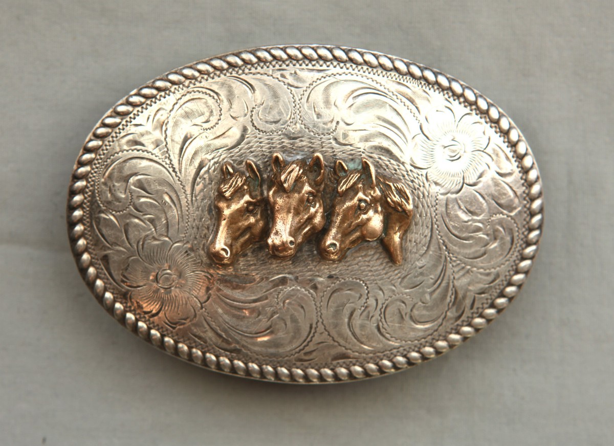 Vintage German Silver Western Belt Buckle 3 Horse Heads Gold Tone Cowboy VINTAGE Western German Silver / Brass Triple Horse Head  main image 4