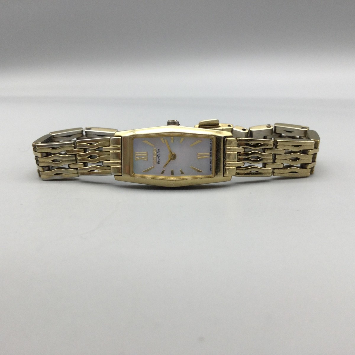 Citizen Eco-Drive Womens Watch 15mm Gold Tone MOP Tonneau G620-S012112 6.5\