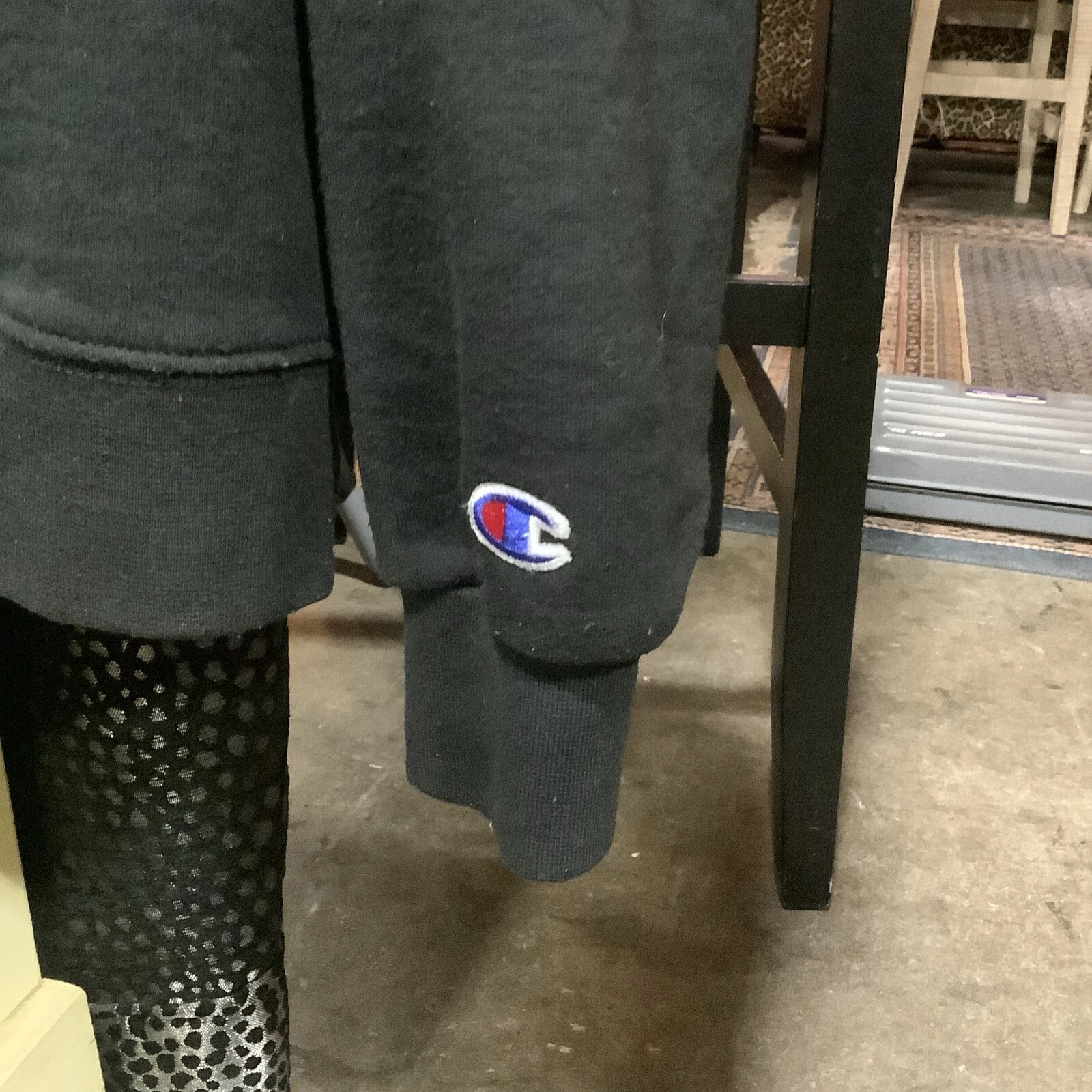 HERMÈS Westside Gunn Hitler indossa Hermes 6 felpa con cappuccio grande su Champion Griselda Conway