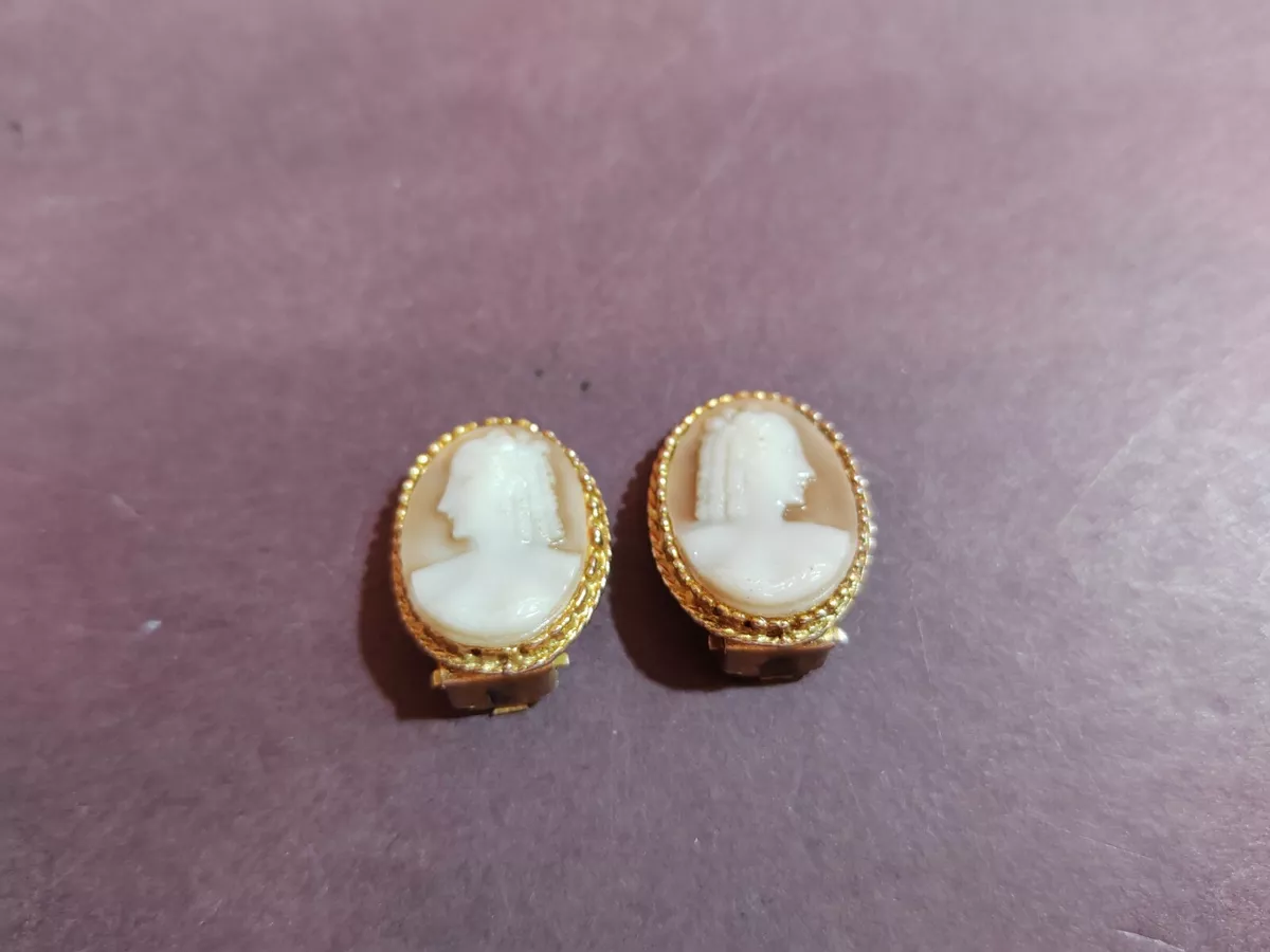 Small cameo earrings outlet