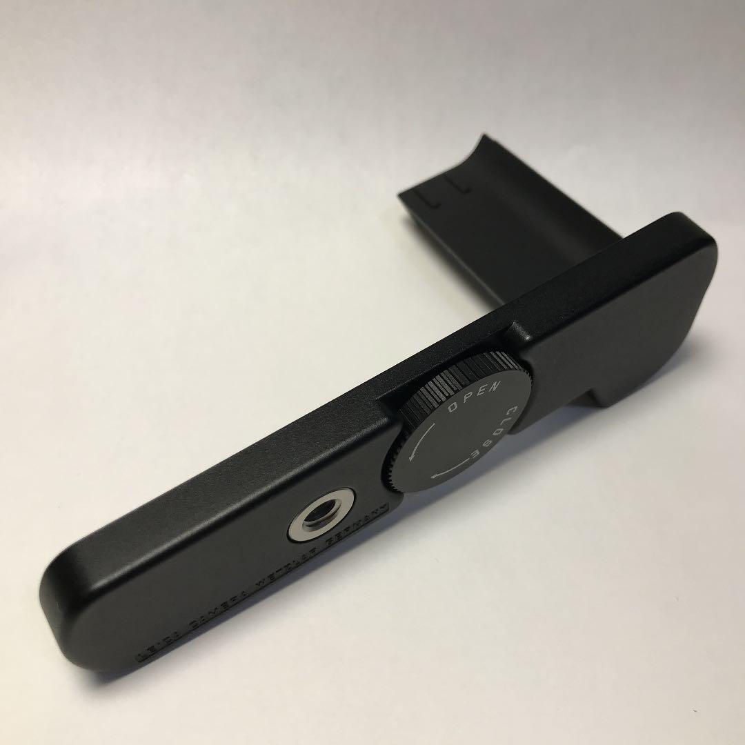 Leica 19541 Hand Grip Black for D-Lux 7 Digital Camera Tripod