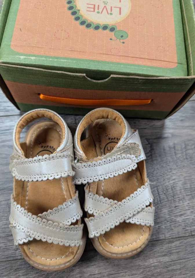 Baby Girl Clothes Livie & Luca Size 5 Ivy Pearl Sandals Shoes - Image 2 of 4