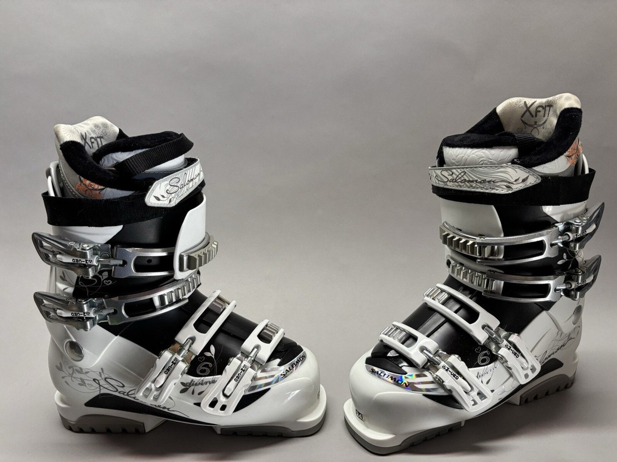 Women's Salomon Divine 6 Ski Boots Size 24.5 Unused | eBay