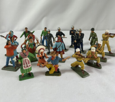 Lot de 5 figurines indiens cowboys de Starlux et Nestlé au 1/32e incomplets Lot de 5 figurines indiens cowboys de Starlux et Nestlé au 1/32e incomplets